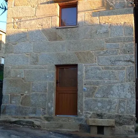 Casa Cucharinos Louro